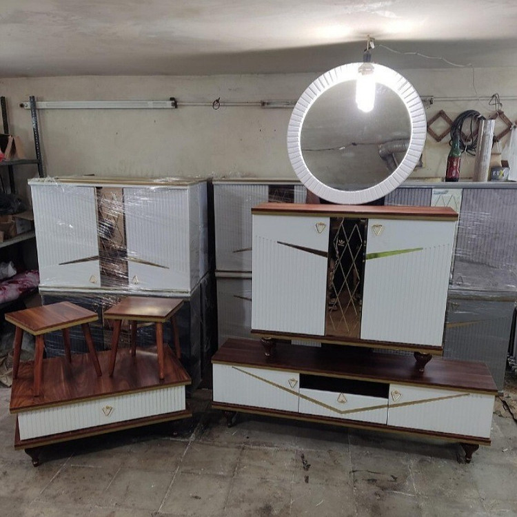 آینه و کنسول دو درب مدل سلطنتی