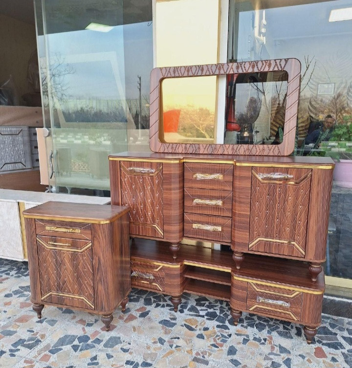 آینه و کنسول هخامنش (( ارسال به عهده مشتری پسکرایه است .))