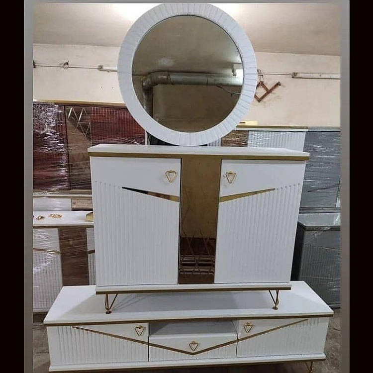 آینه و کنسول دو درب مدل سلطنتی کپی